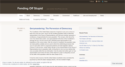 Desktop Screenshot of fendingoffstupid.wordpress.com